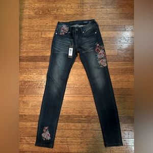 New Grace in LA Women's Beautiful Floral Embroidery Skinny Fit Stretch Jeans